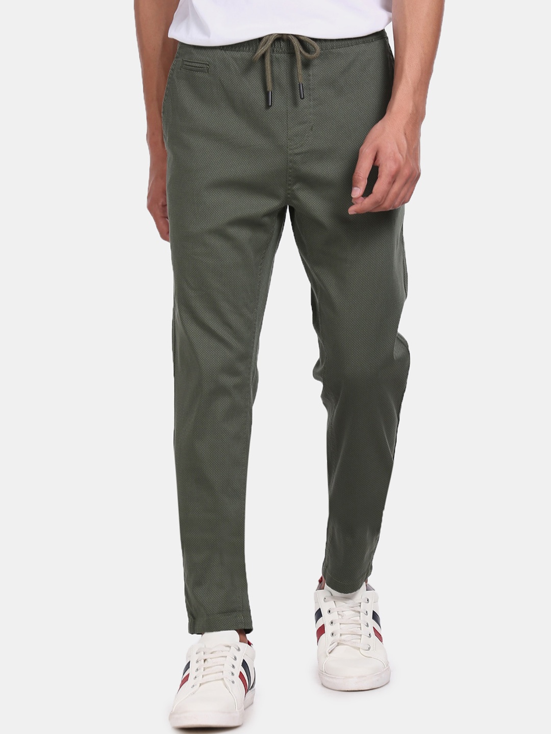 

Cherokee Men Green Slim Fit Solid Regular Trousers