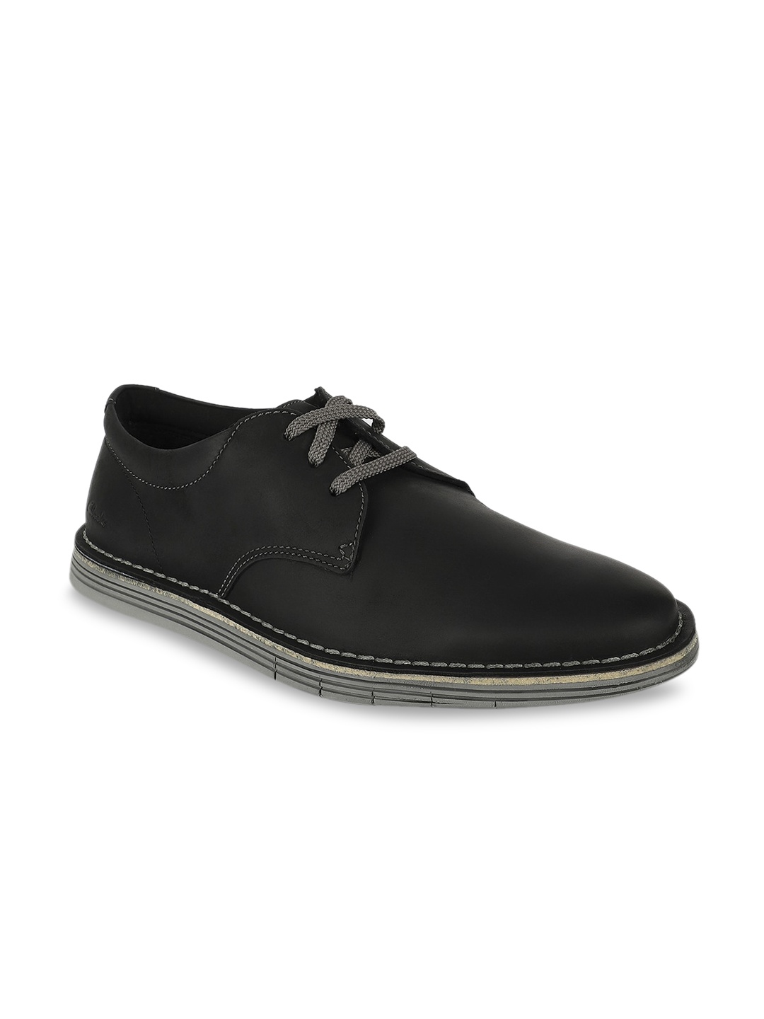 

Clarks Men Black Solid Leather Derbys