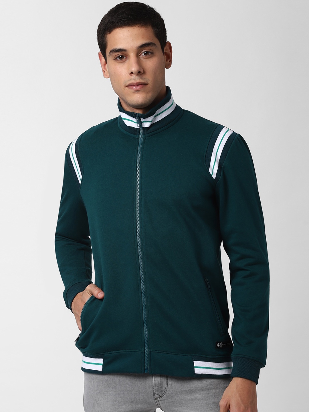 

Peter England Casuals Men Green Solid Sweatshirt
