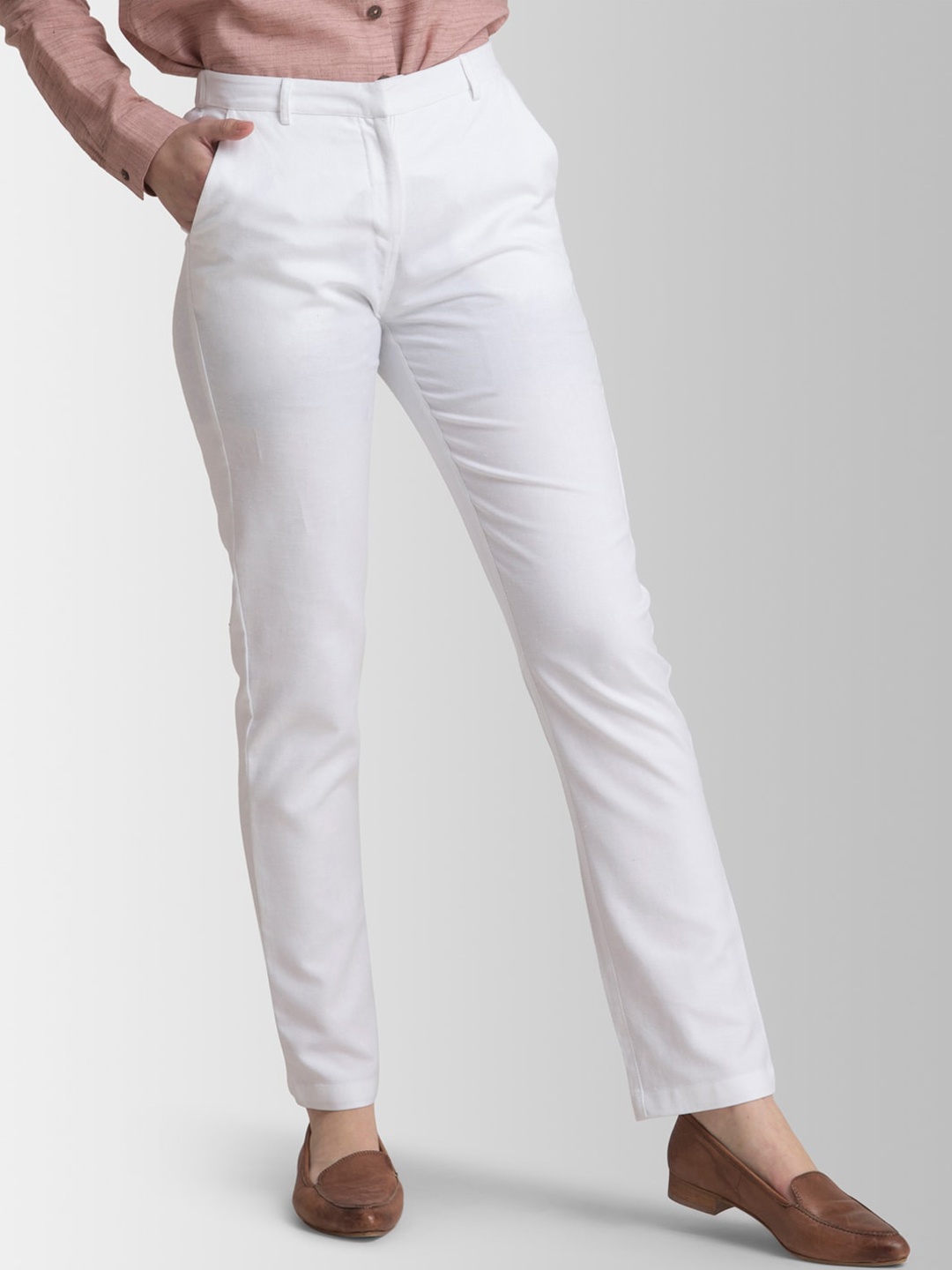 

FableStreet Women White Slim Fit Solid Regular Trousers
