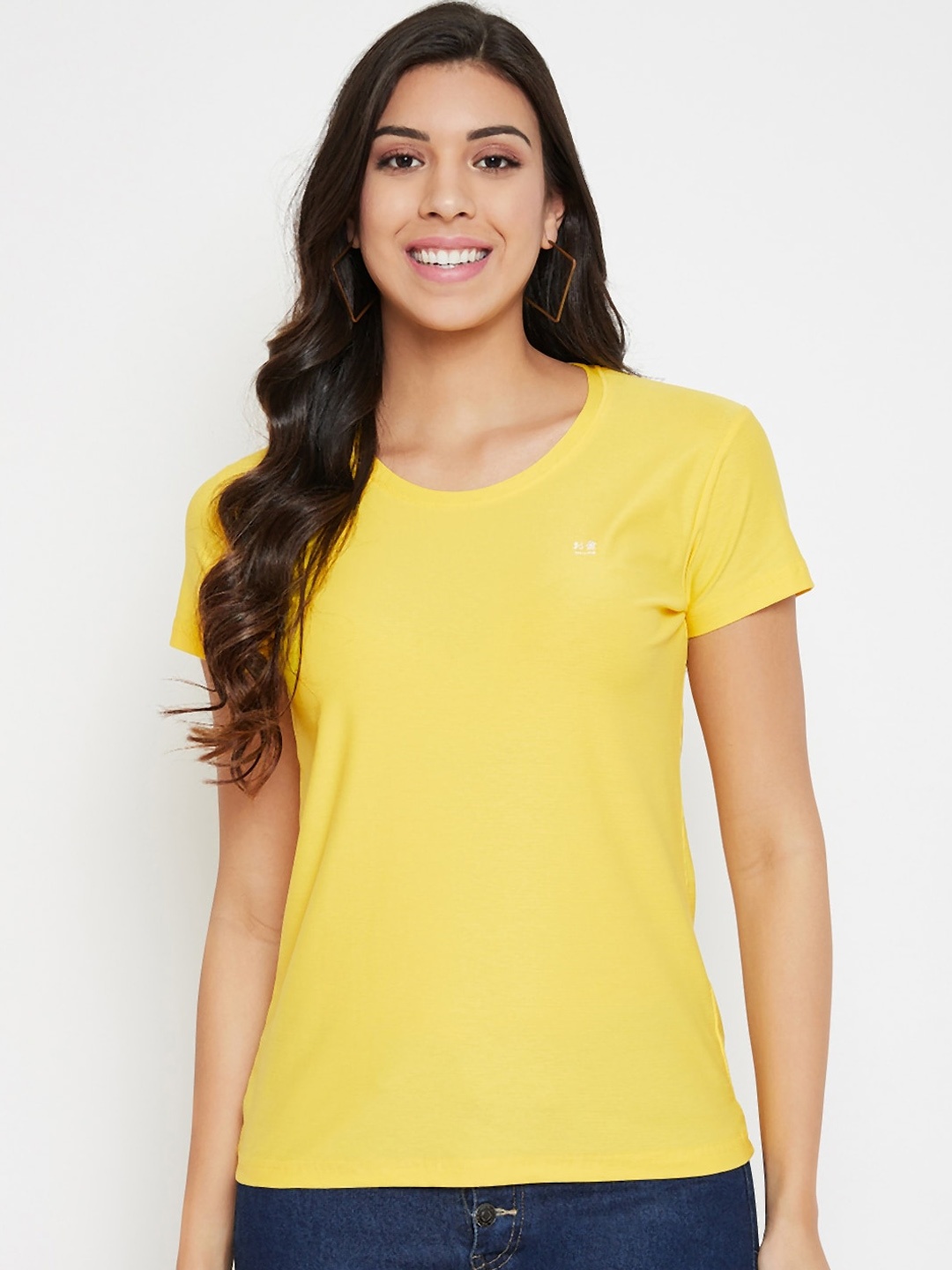 

Okane Women Yellow Solid Round Neck T-shirt