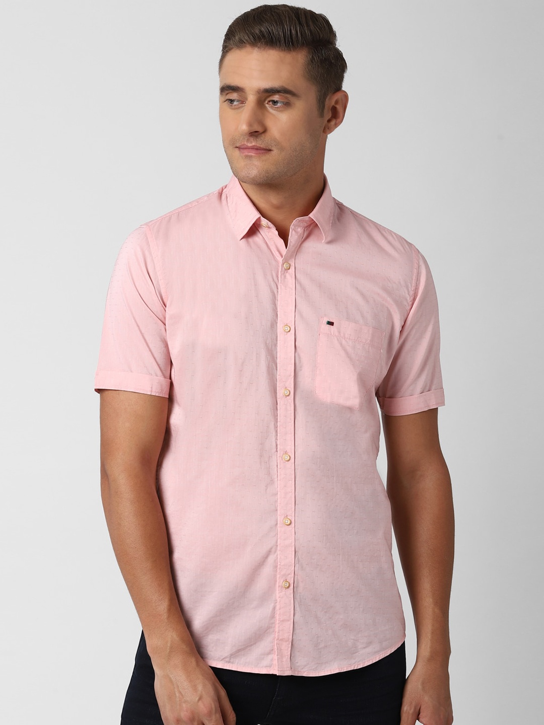 

Peter England Casuals Men Pink Slim Fit Self Design Cotton Casual Shirt