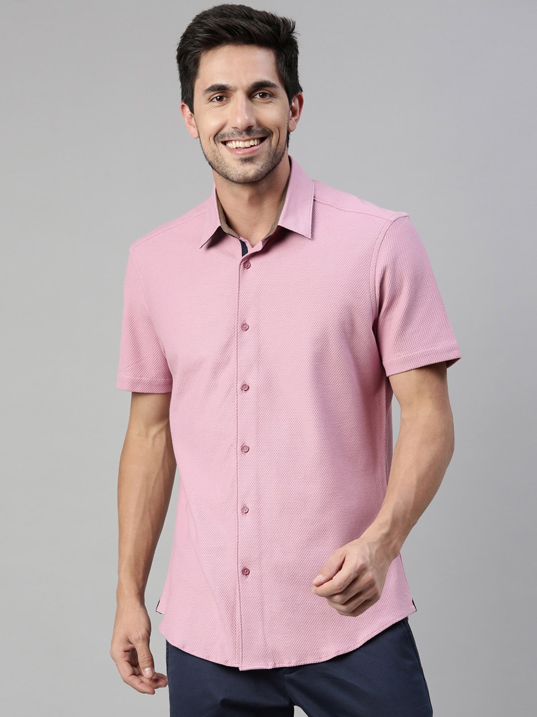 

RARE RABBIT Men Pink Regular Fit Solid Casual Shirt