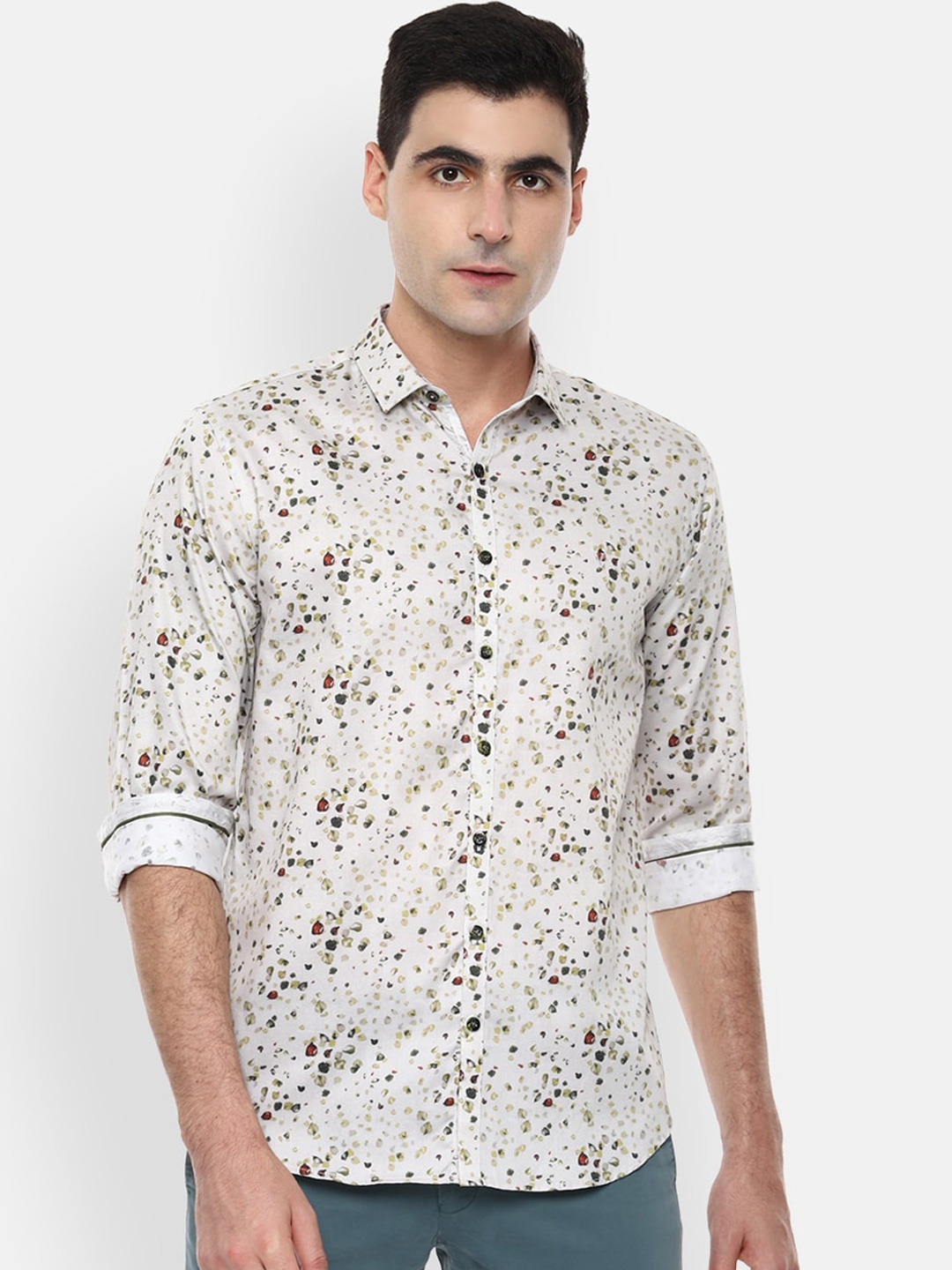 

V Dot Men Cream Slim Fit Printed Casual Shirt