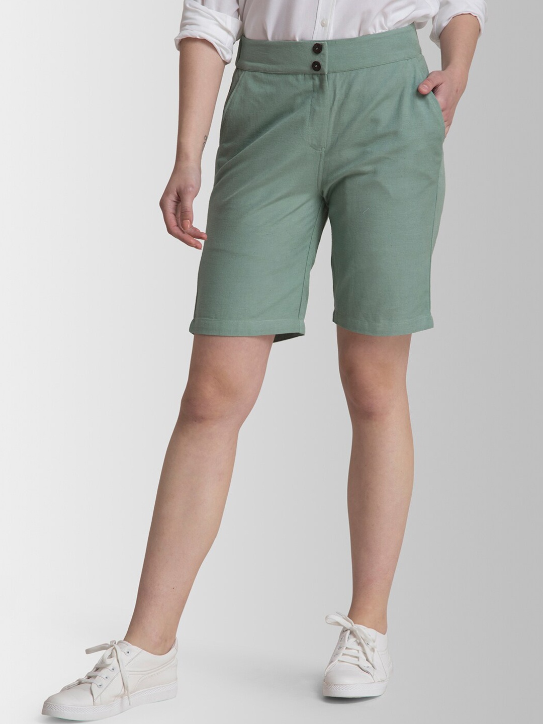 

FableStreet Women Green Solid Slim Fit Regular Shorts