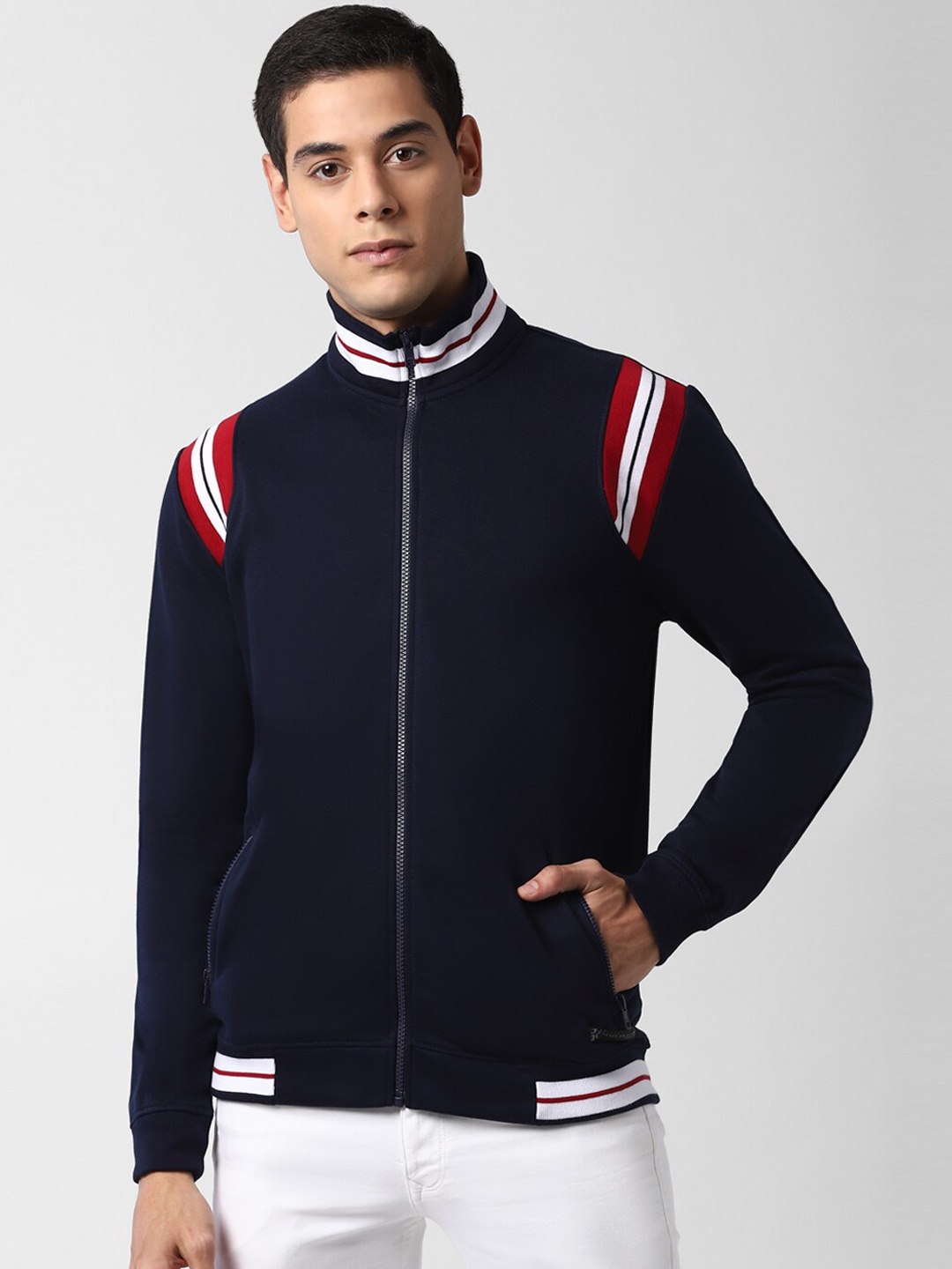 

Peter England Casuals Men Navy Blue Solid Sweatshirt