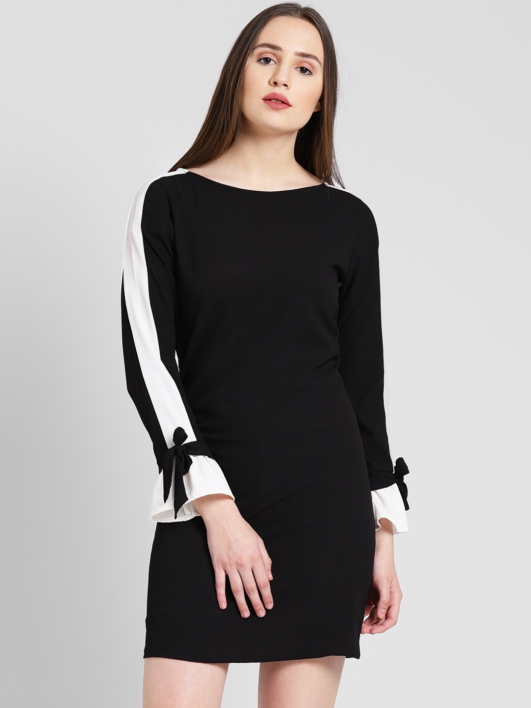 

DODO & MOA Women Black Solid Sheath Dress