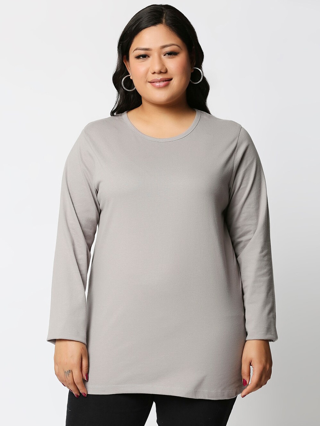 

Bewakoof Plus Women Grey Solid Round Neck Slim Fit T-shirt