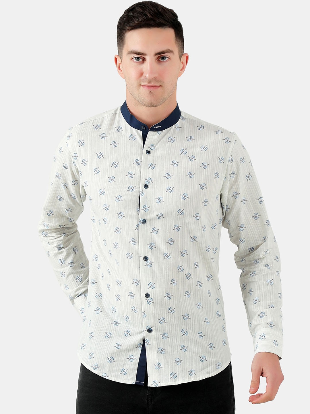

Purple State Men Off-White Slim Fit Self Design Casual Shirt