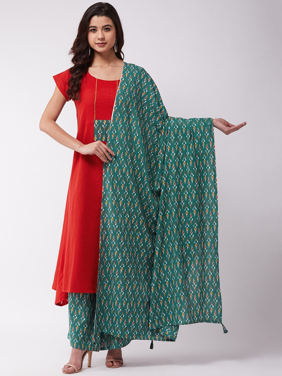 

InWeave Women Red & Green Yoke Design Kurta with Palazzos & Dupatta