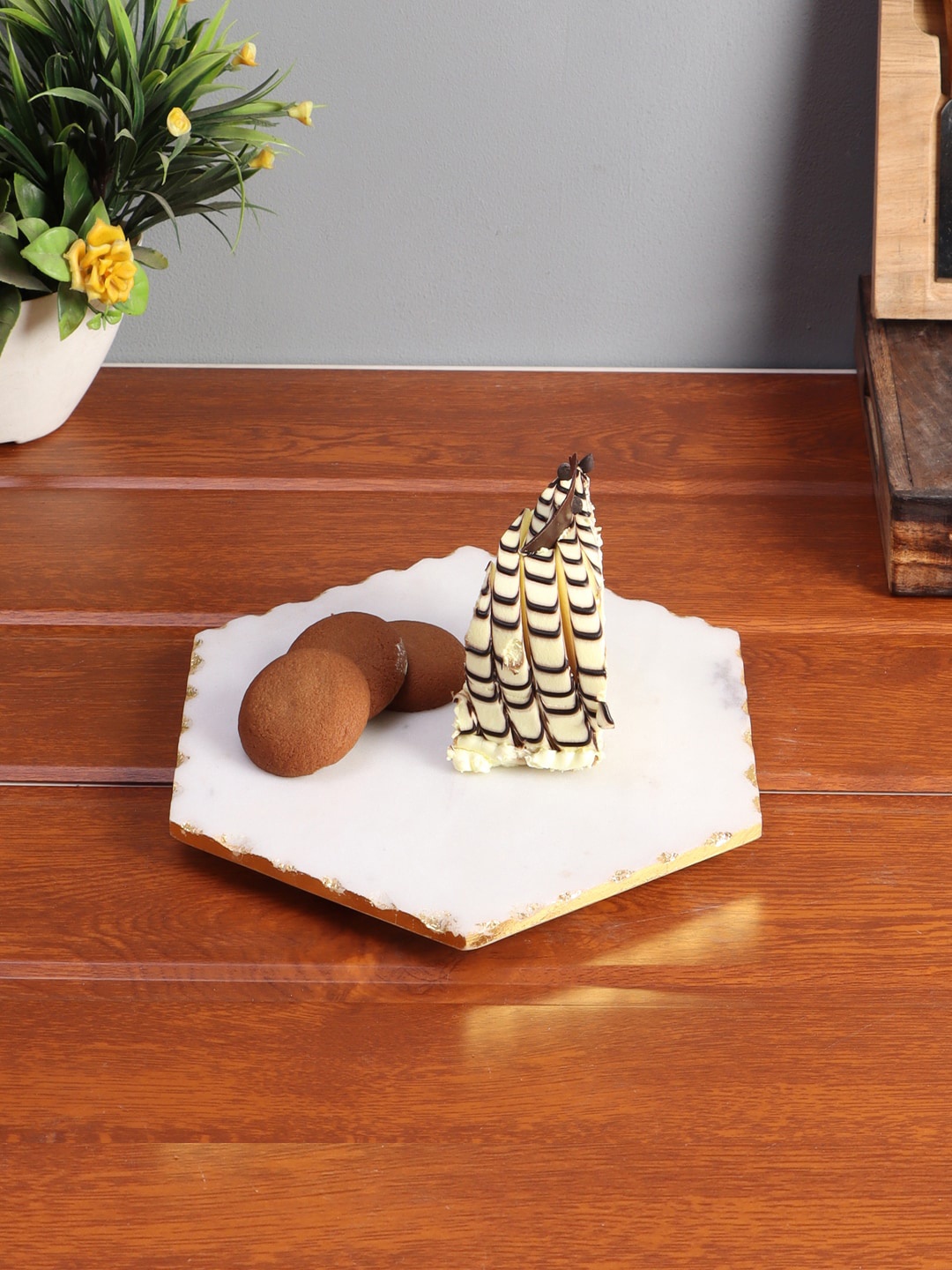 

NikkisPride White & Gold-Toned Hexagonal Marble Tray