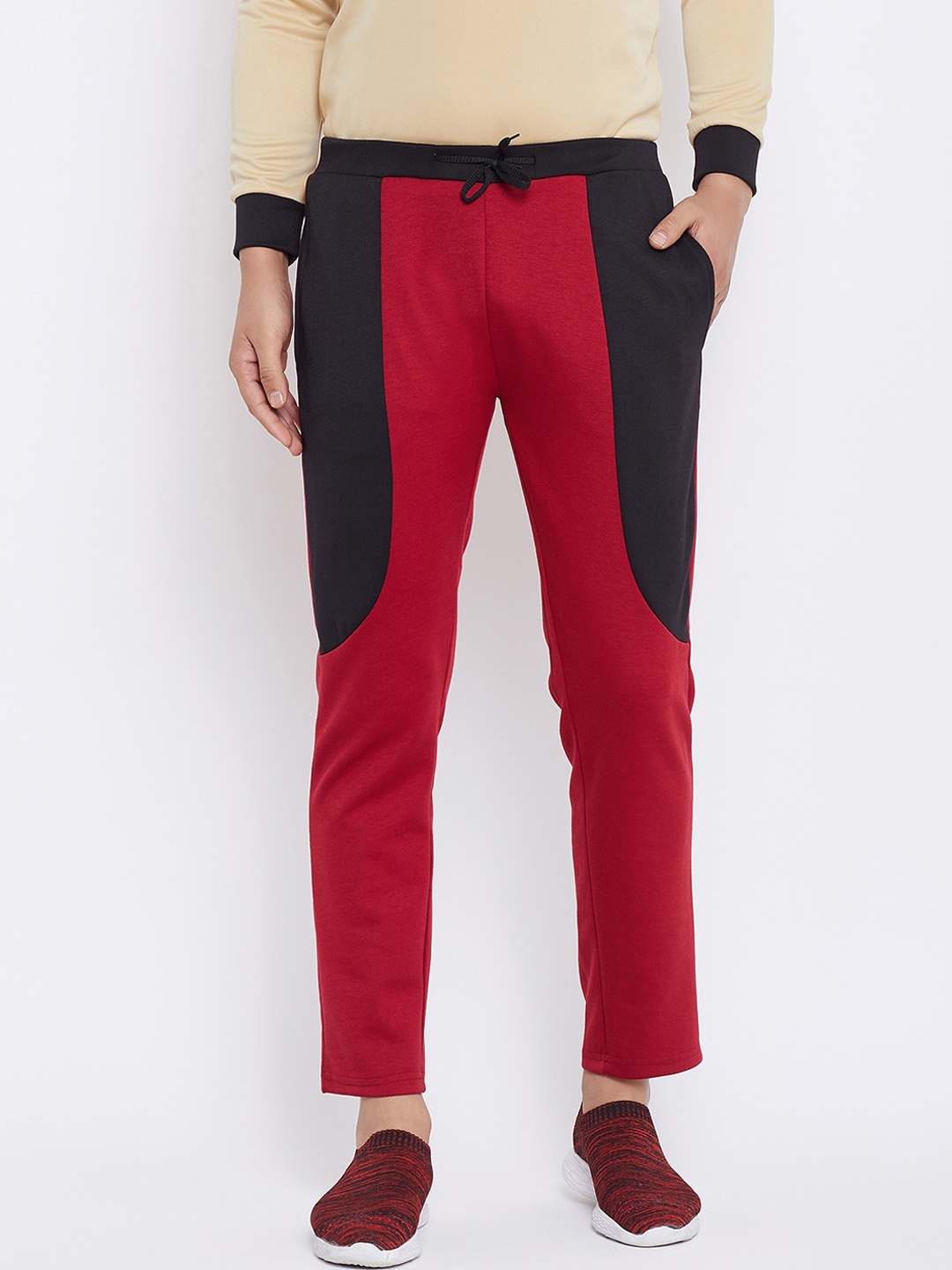 

armure Men Maroon & Black Colourblocked Track Pants