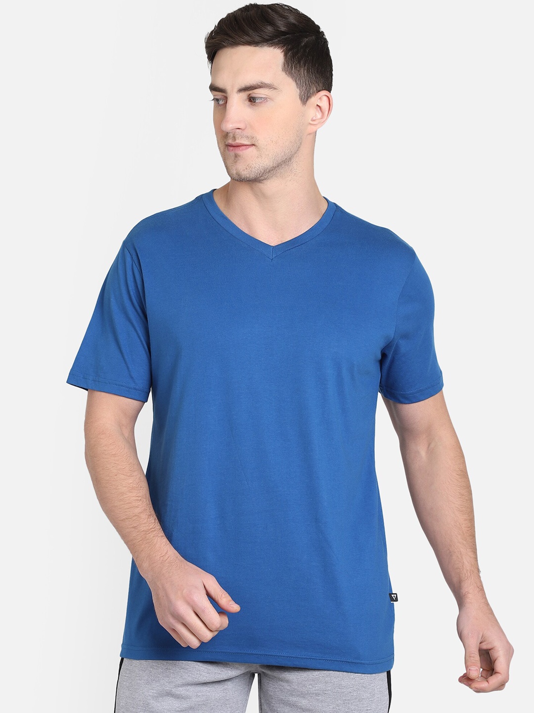 

PROTEENS Men Navy Blue Solid V-Neck T-shirt