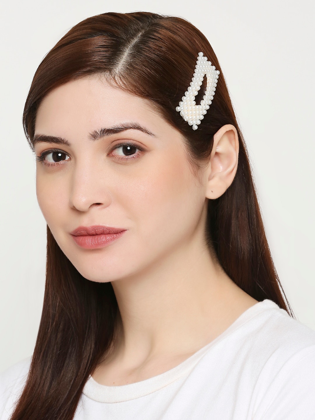 

OOMPH Off-White Embellished Tic Tac Hair Clip