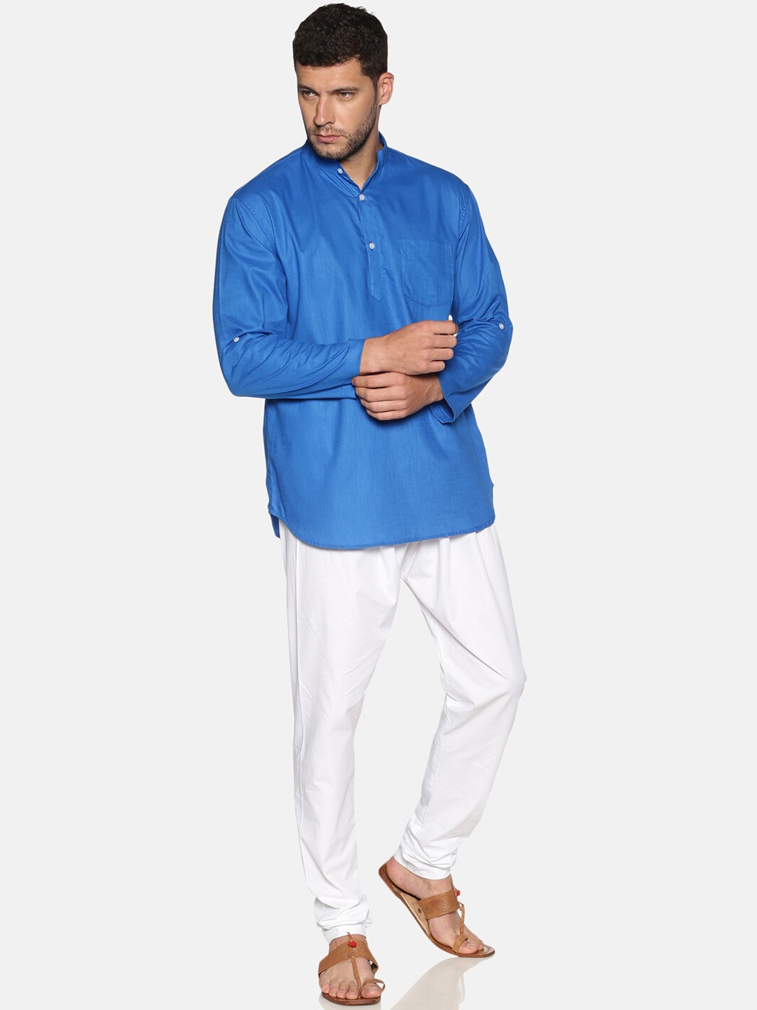 

Sethukrishna Men Blue & White Solid Kurta with Pyjamas