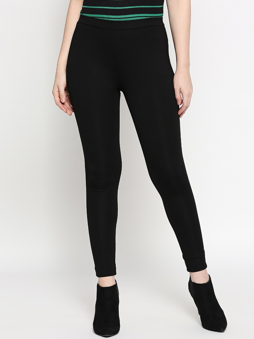 

inocenCia Women Black Solid Skinny Fit Jeggings
