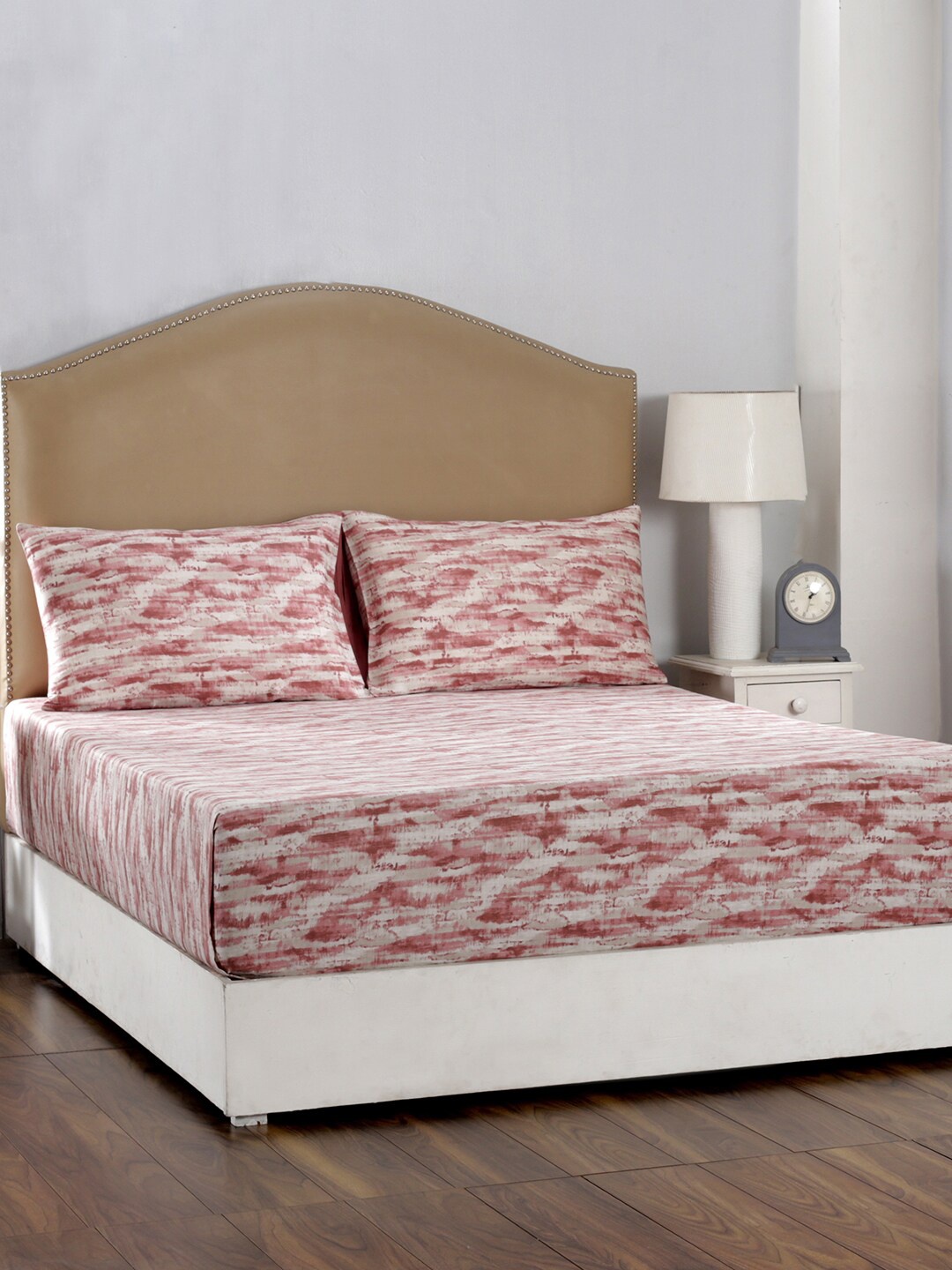 

MASPAR Red & White Textura Print 210 TC Cotton 1 King Bedsheet with 2 Pillow Covers