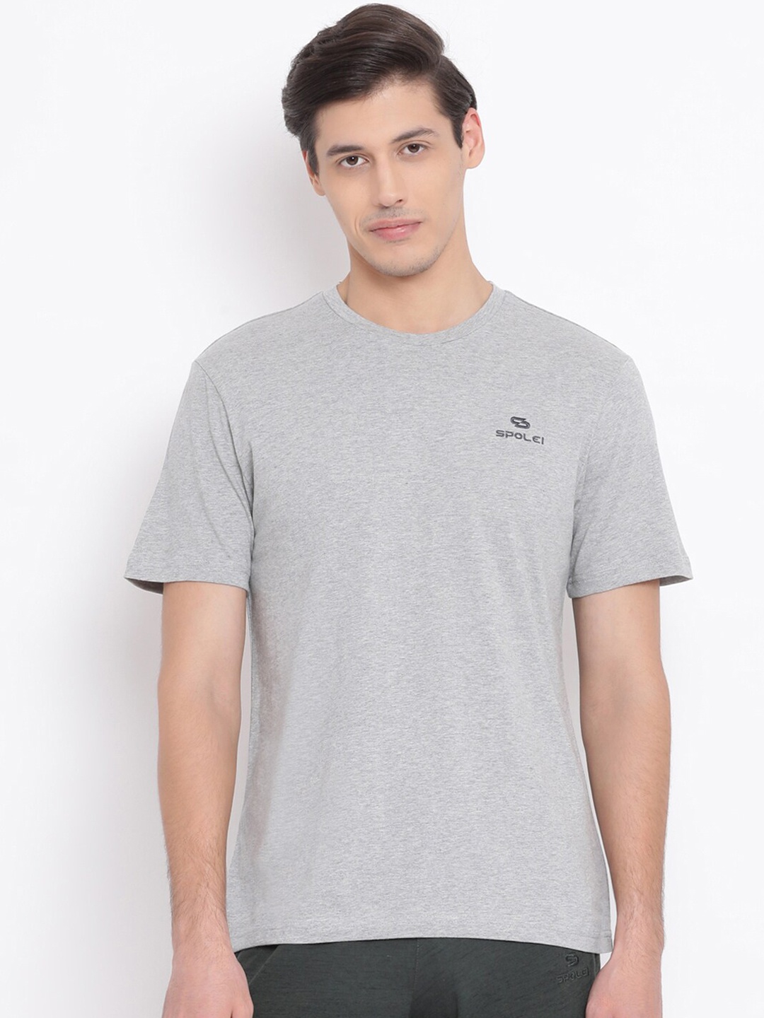 

Spolei Men Grey Solid Round Neck T-shirt