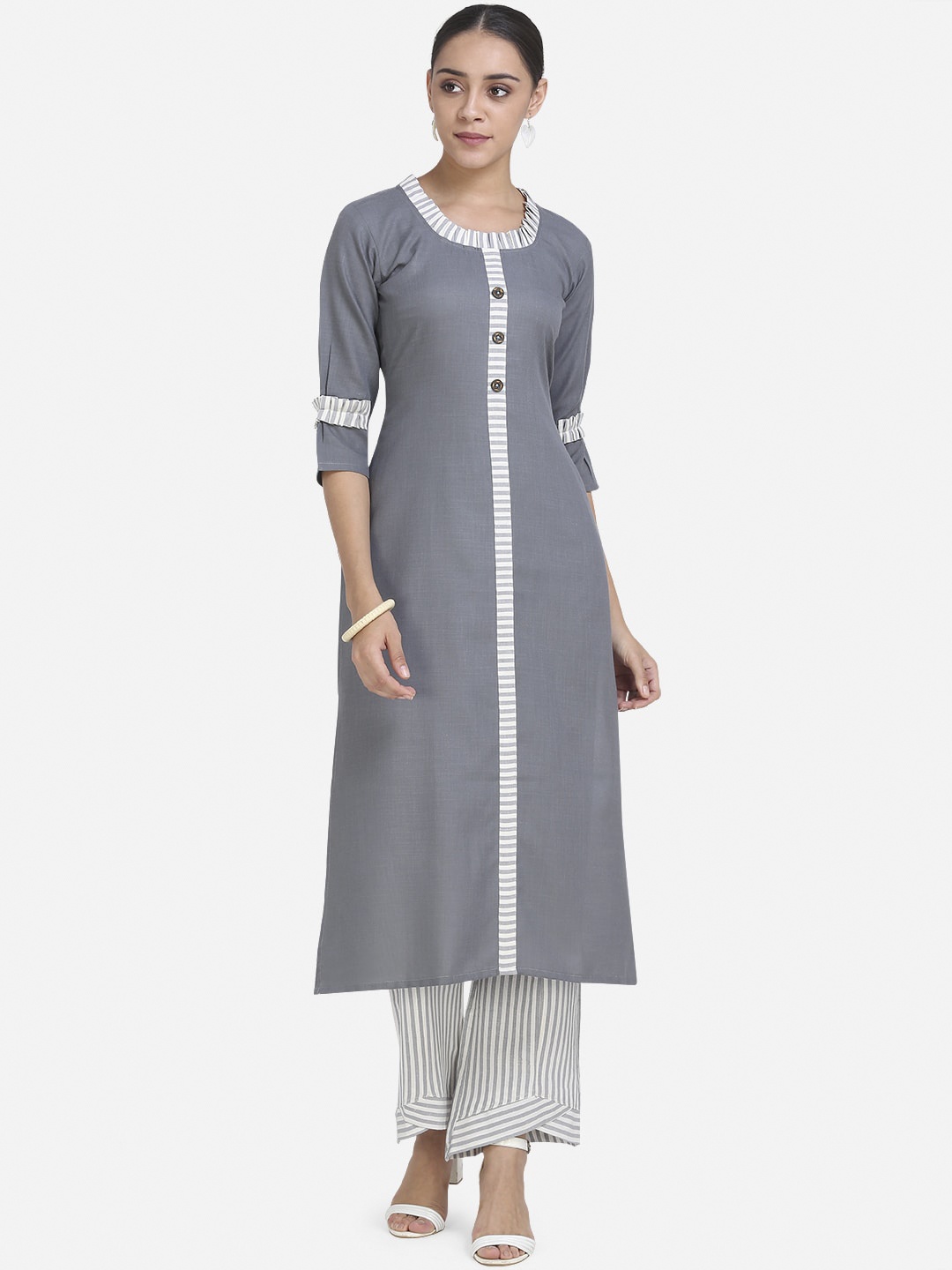 

Youthnic Women Grey & White Solid Kurta with Palazzos