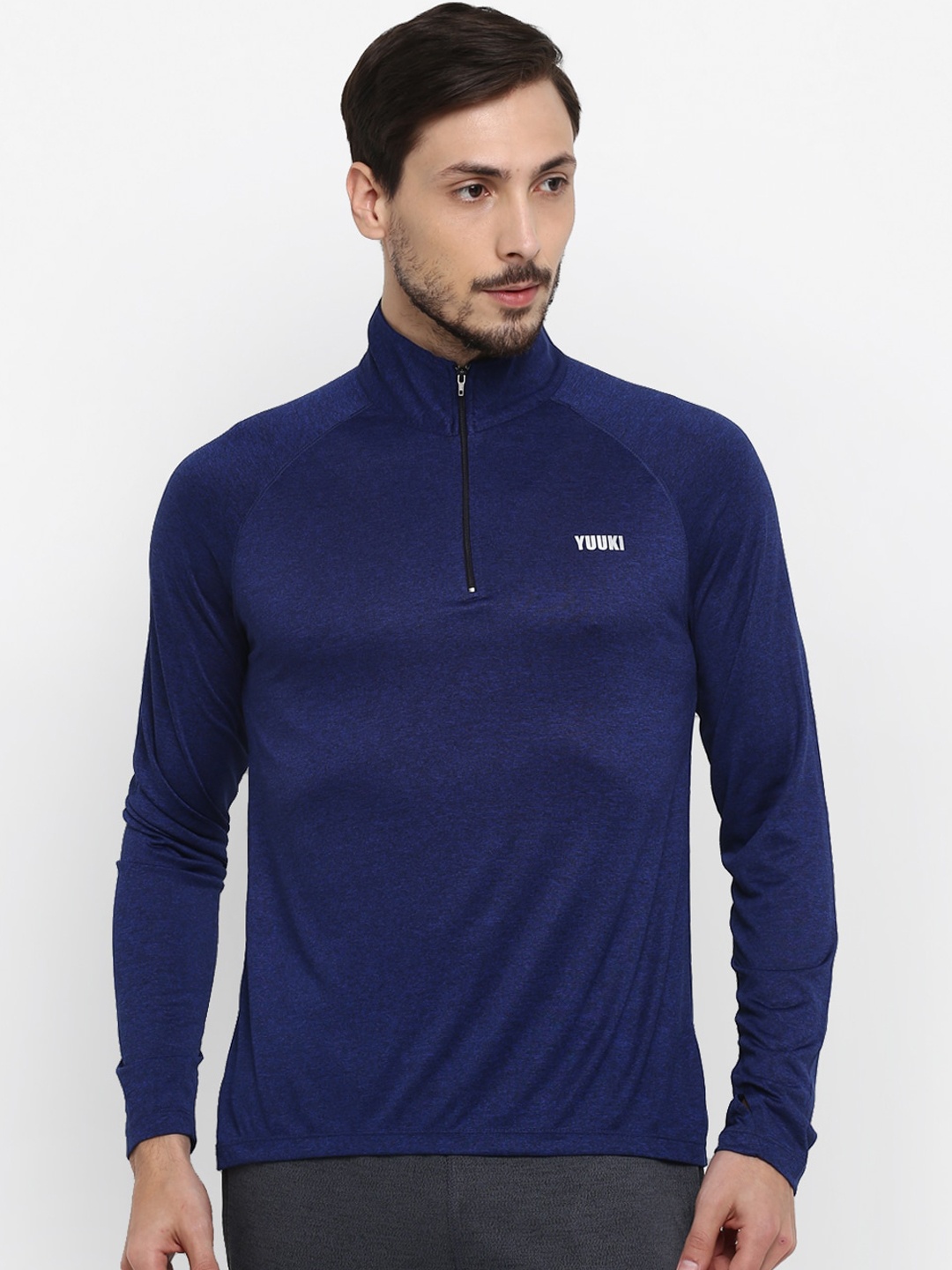 

Yuuki Men Navy Blue Solid High Neck T-shirt