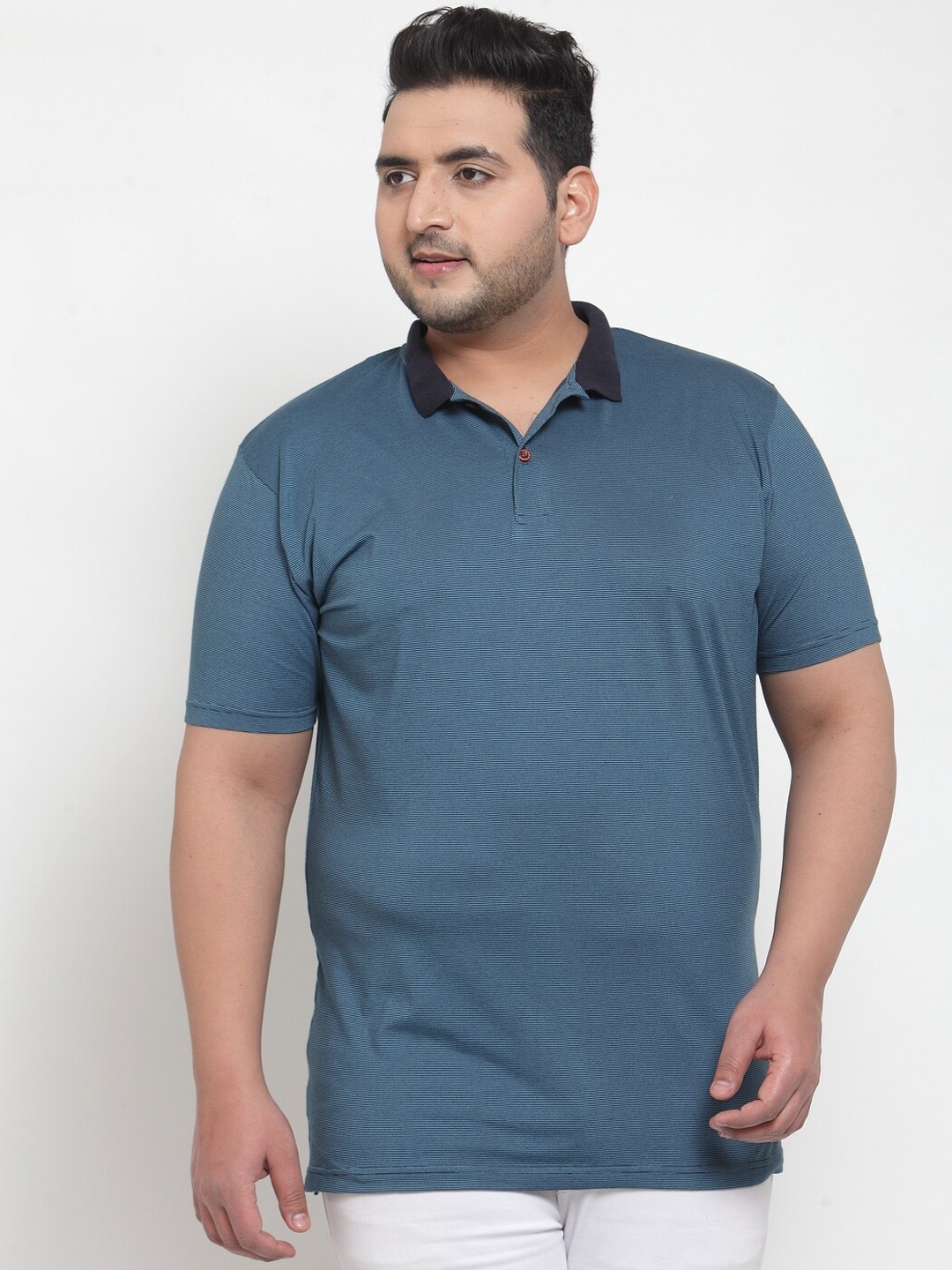 

plusS Men Blue Solid Polo Collar T-shirt