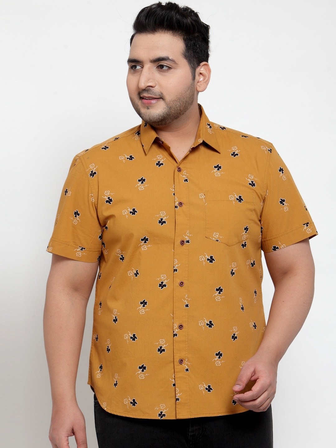 plusS Men Mustard Yellow & Black Regular Fit Printed Casual Shirt