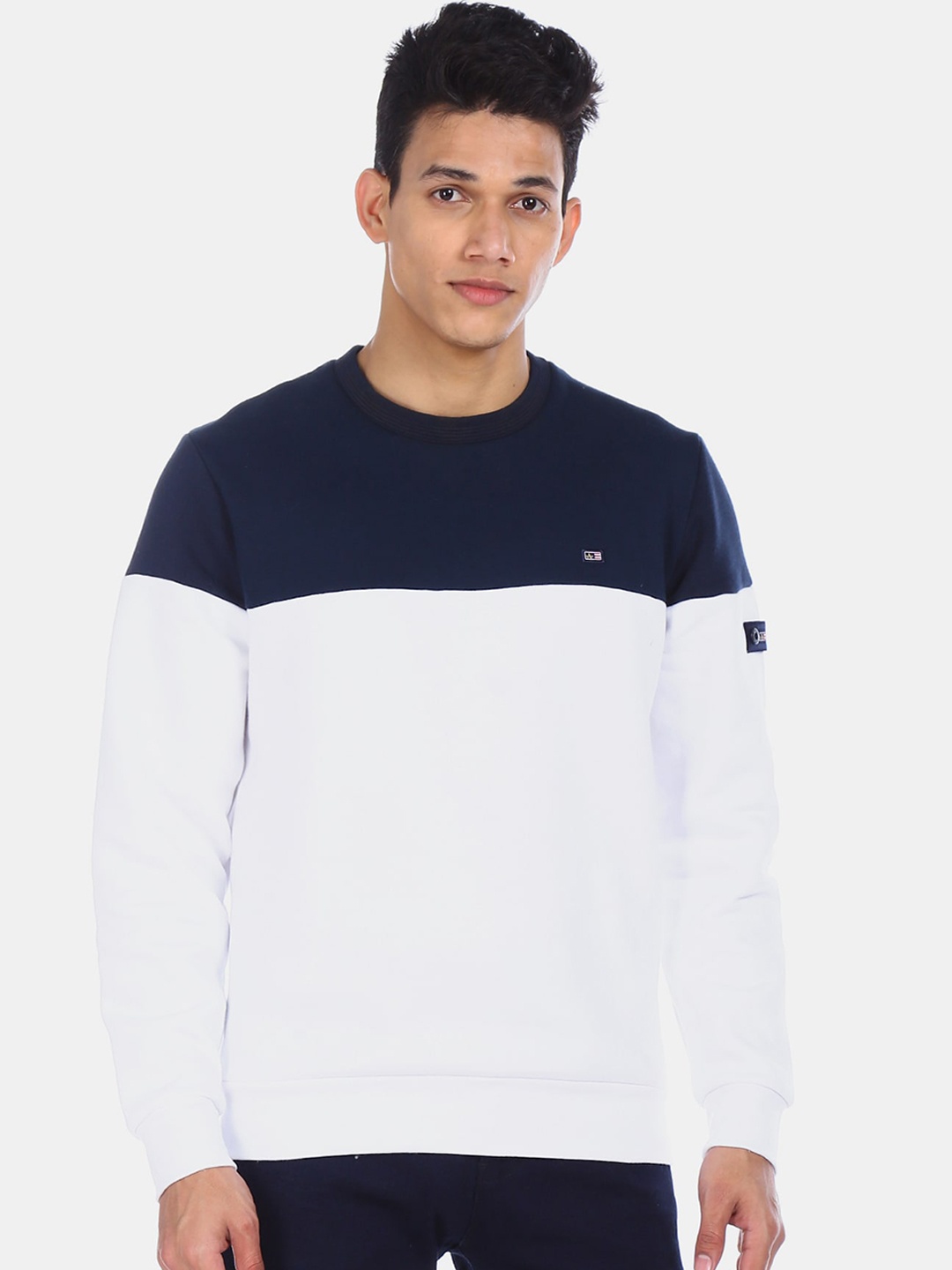 

Arrow Sport Men White & Navy Blue Colourblocked Sweatshirt