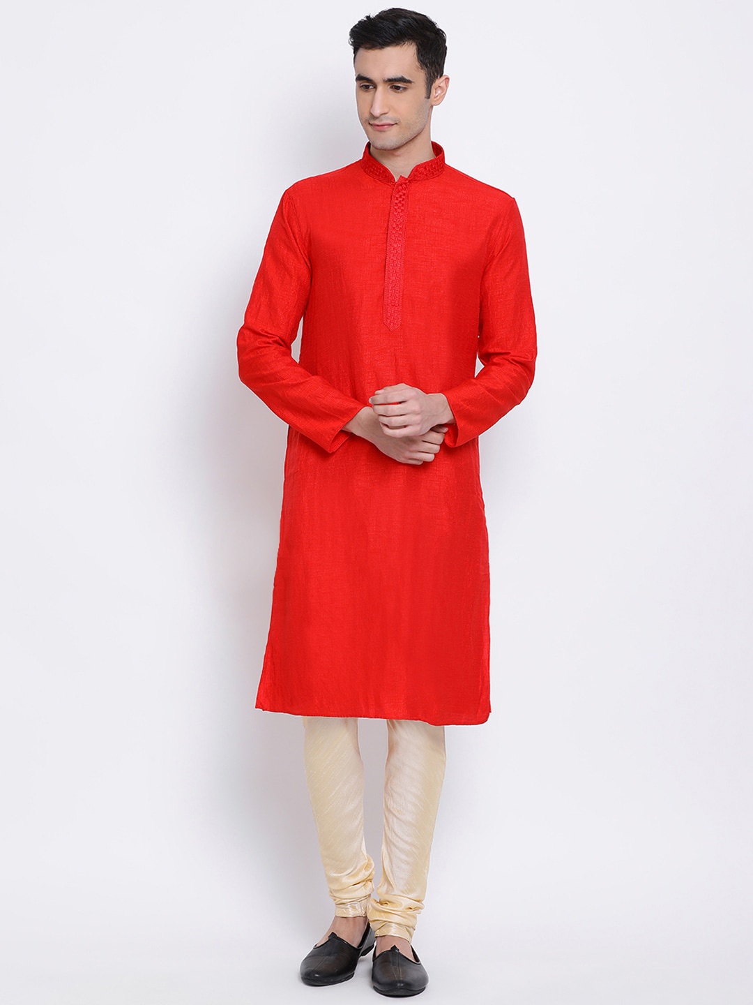 

Sanwara Men Red & Gold-Toned Solid Kurta with Churidar