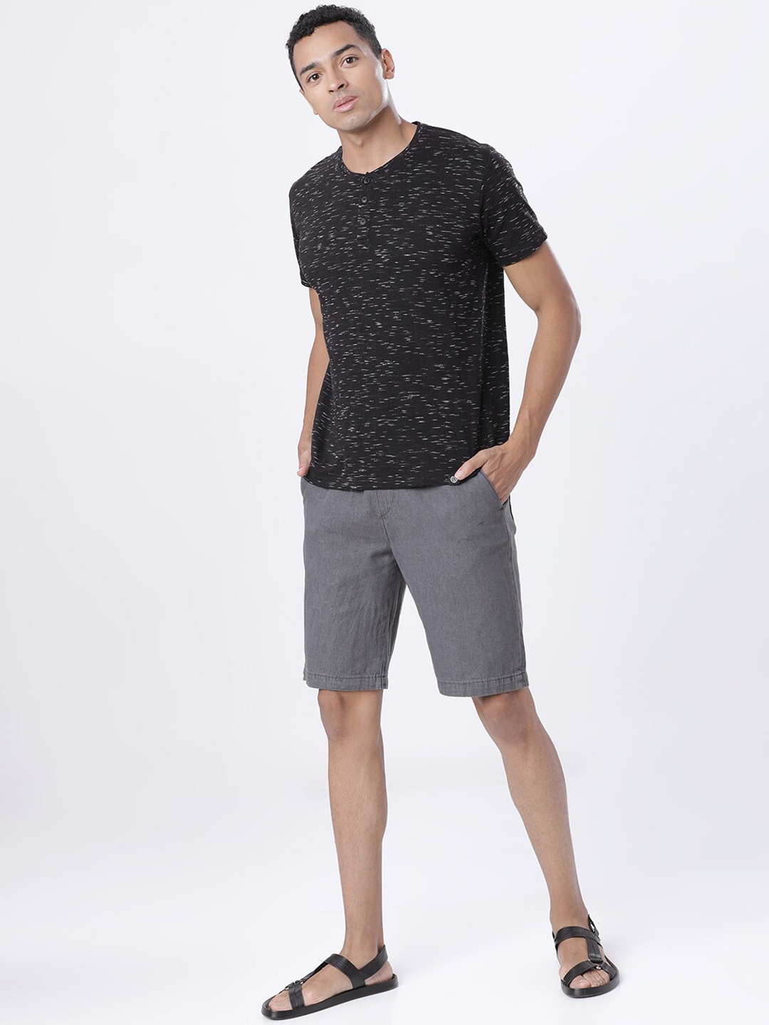 HIGHLANDER Men Grey Solid Lounge Shorts