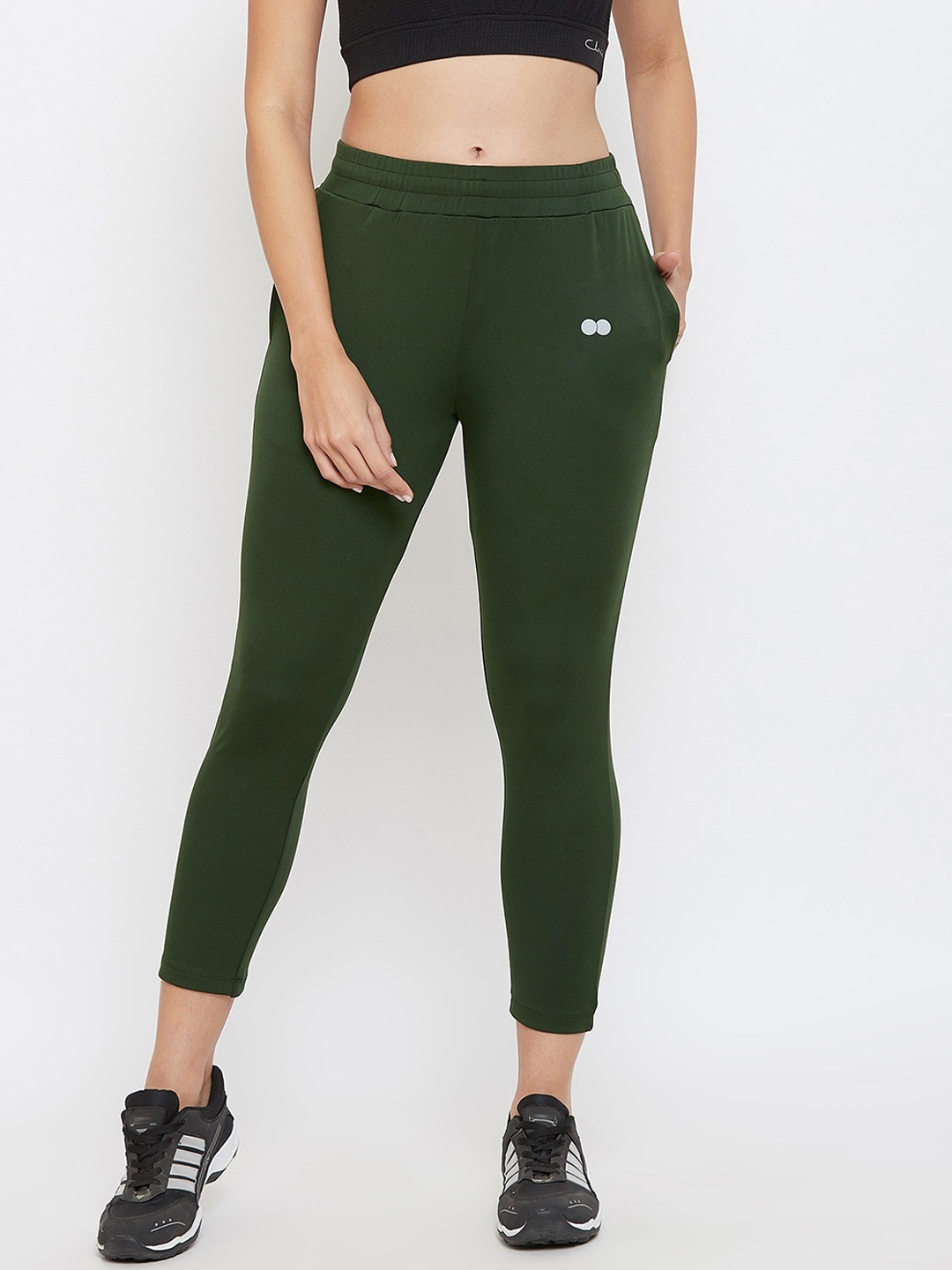 

Clovia Women Green Solid Ankle Length High-Rise Tights