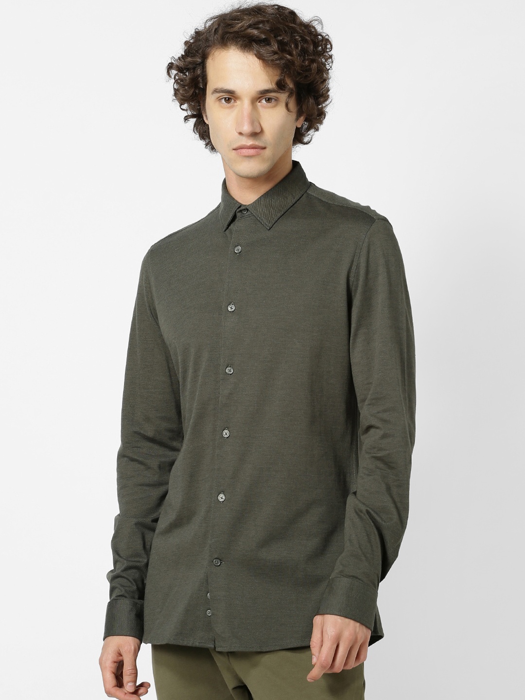 

Celio Men Olive Green Slim Fit Solid Cotton Casual Shirt