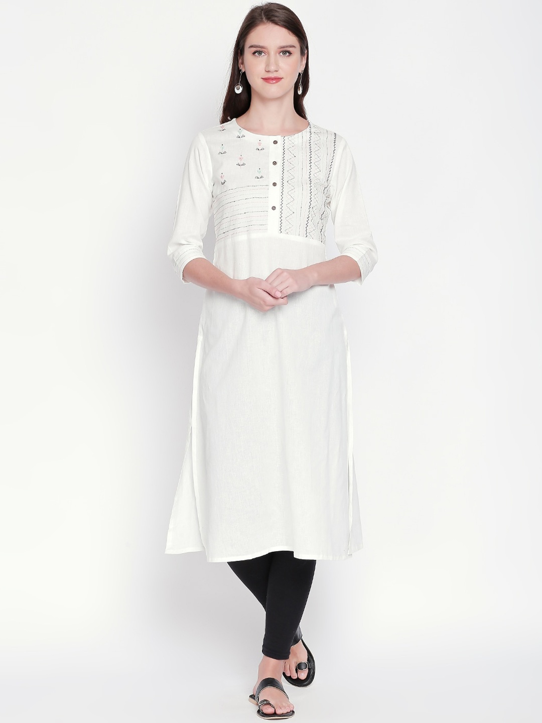 

RANGMANCH BY PANTALOONS Off White Embroidered Flared Sleeves Thread Work Kurta
