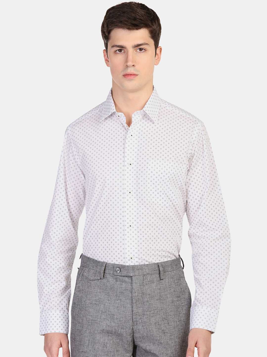 

Arrow Men White & Blue Regular Fit Printed Cotton Formal Shirt