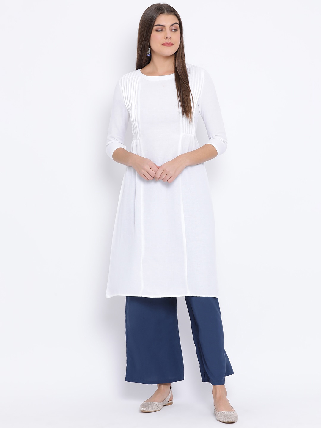 

Oxolloxo Women White Solid A-Line Kurti
