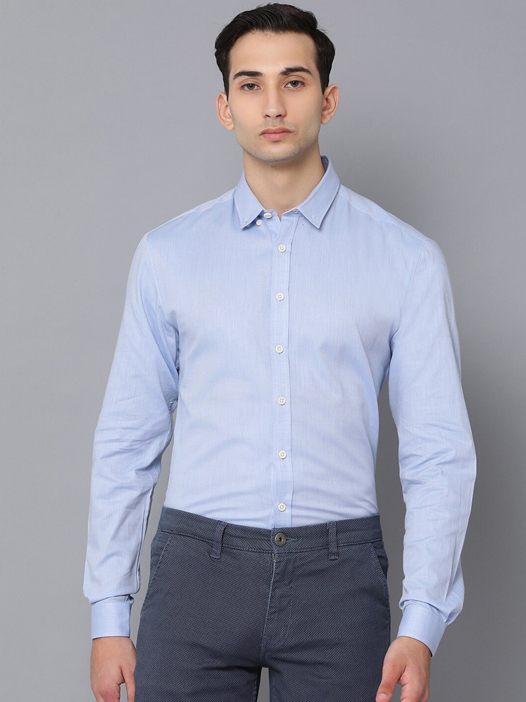 

LINDBERGH Men Blue Slim Fit Solid Casual Shirt