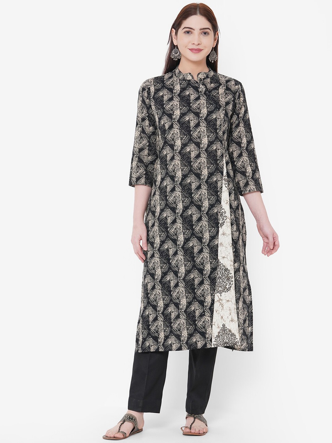 

Aprique FAB Women Black & Beige Printed Straight Kurta