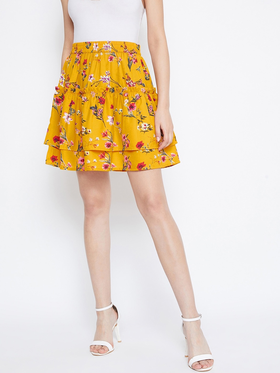 

Berrylush Women Yellow & White Floral Printed Flared Mini Skirt