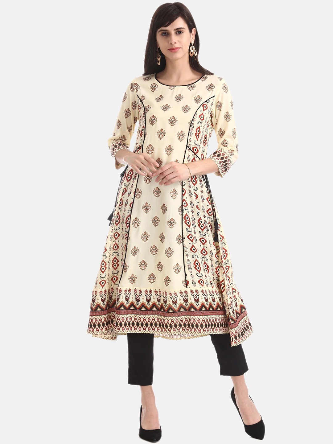 

Anahi Women Beige Printed Straight Kurta