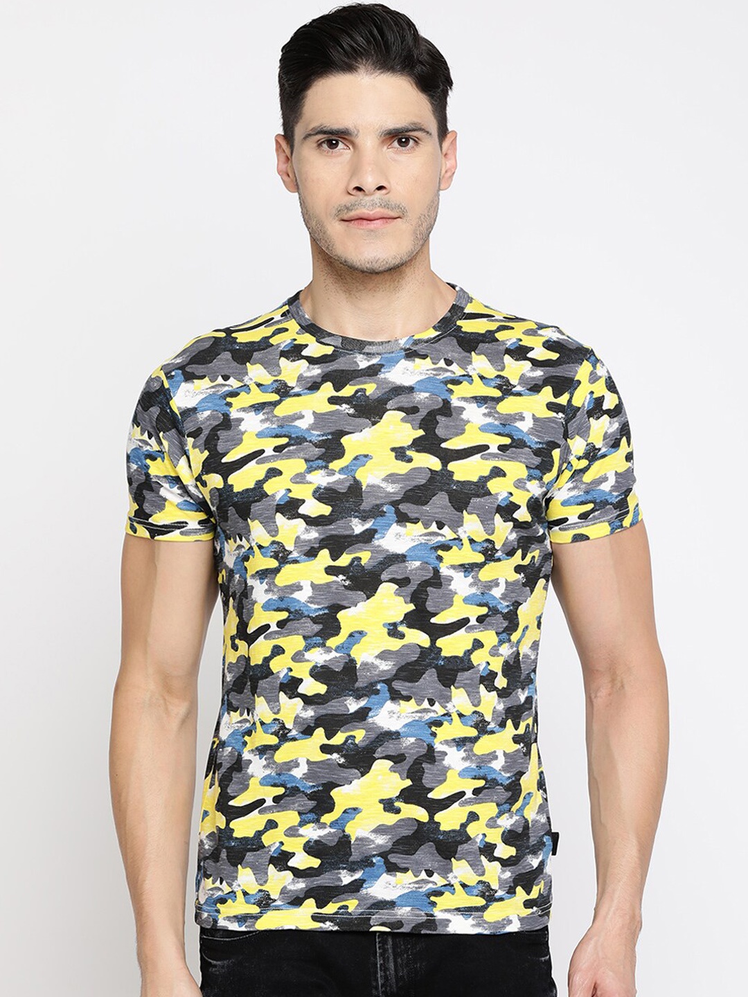 

Pepe Jeans Men Yellow Printed Round Neck T-shirt