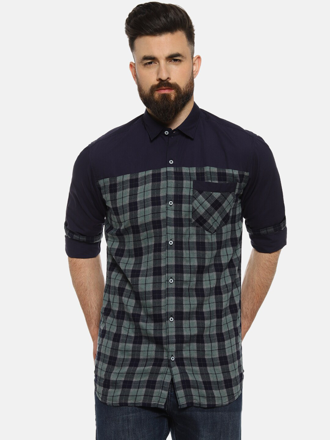 

Campus Sutra Men Green & Navy Blue Regular Fit Checked Casual Shirt