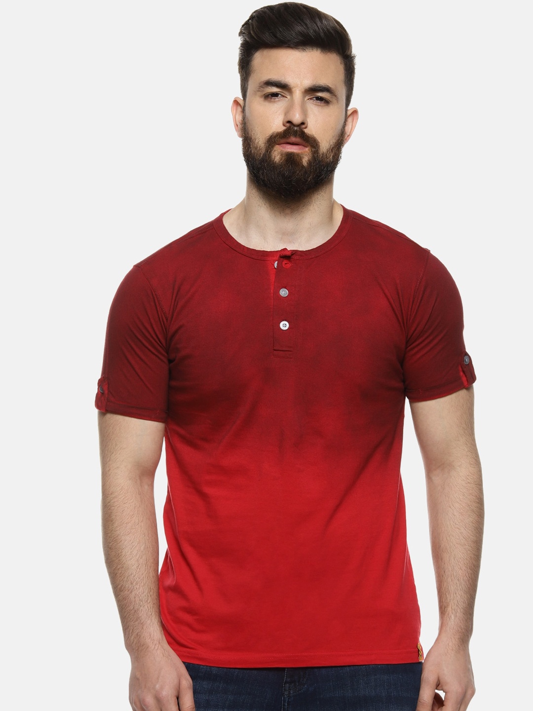 

Campus Sutra Men Maroon Dyed Round Neck T-shirt