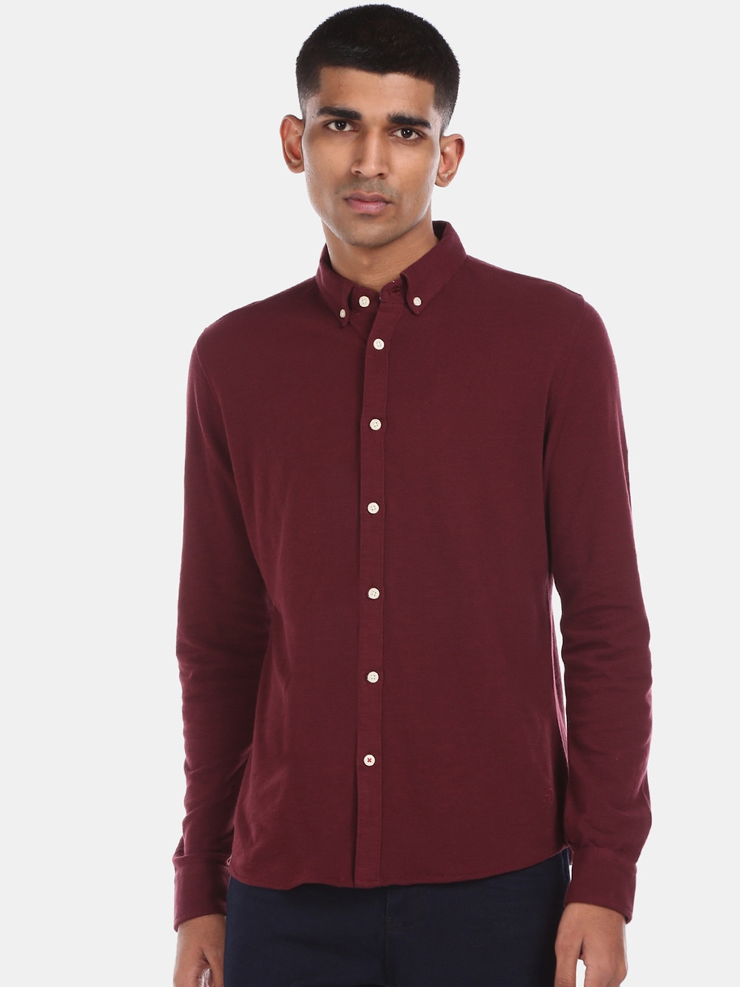 

Aeropostale Men Maroon Regular Fit Solid Cotton Casual Shirt