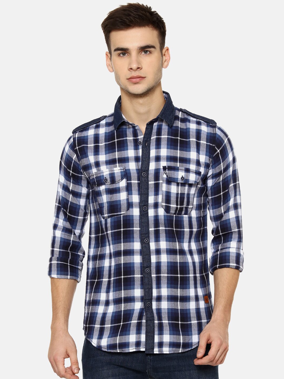 

Campus Sutra Men Navy Blue & White Regular Fit Checked Casual Shirt