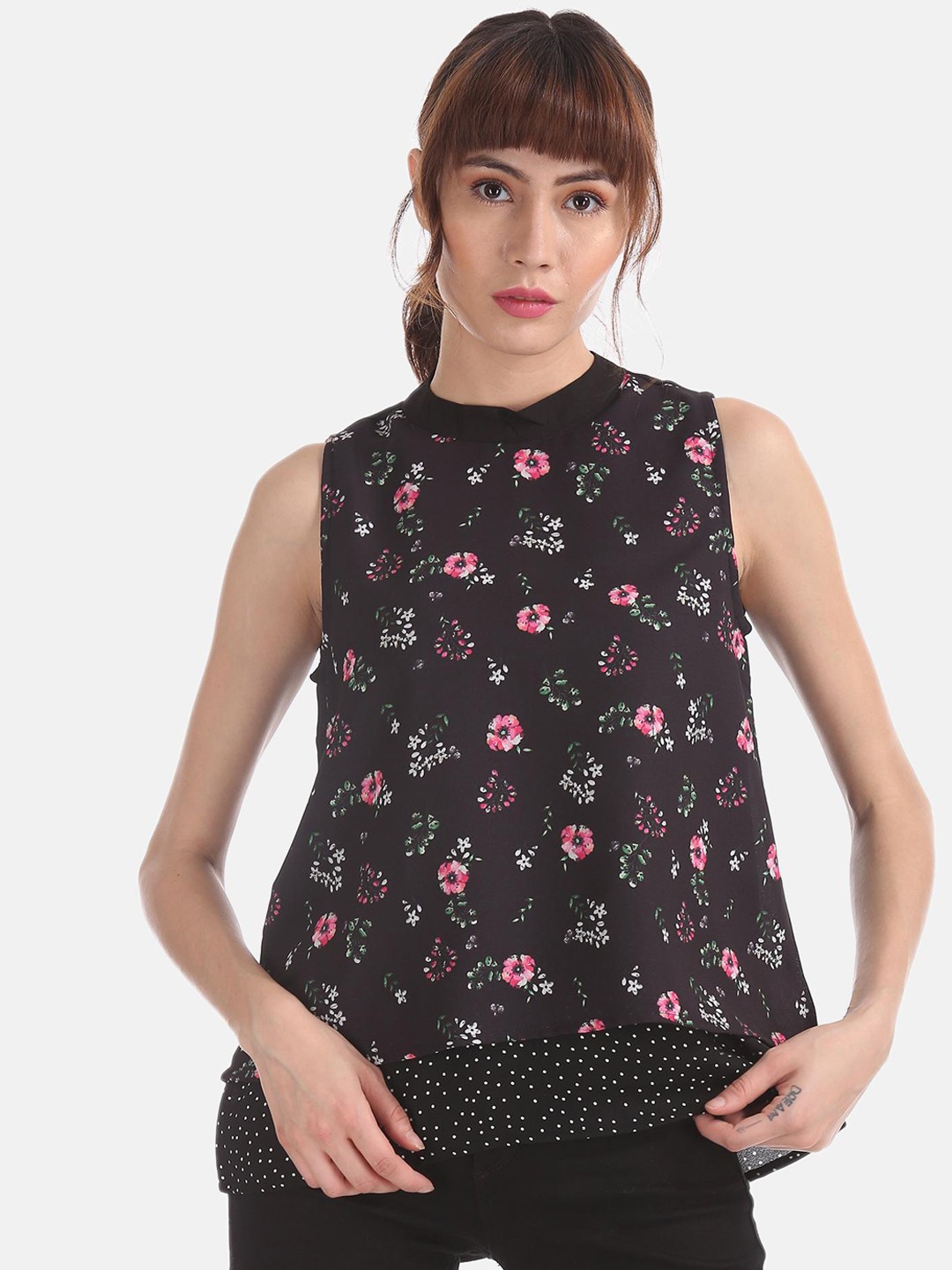

Sugr Women Black Floral Printed Top