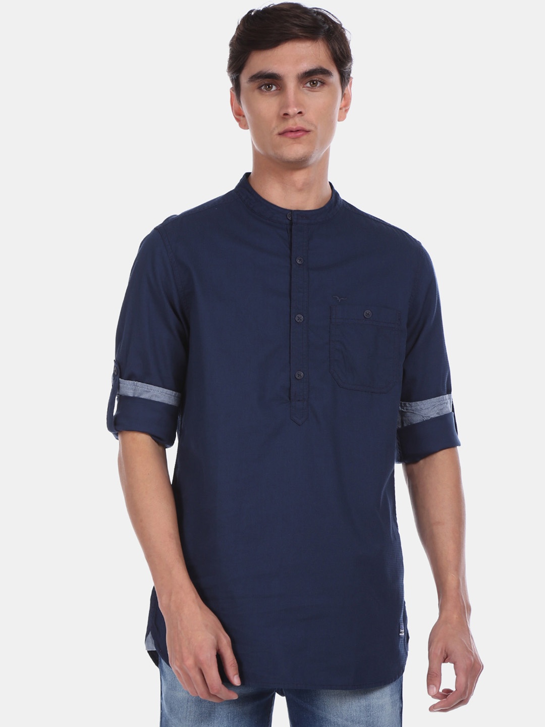 

Flying Machine Men Blue Regular Fit Solid Casual Shirt