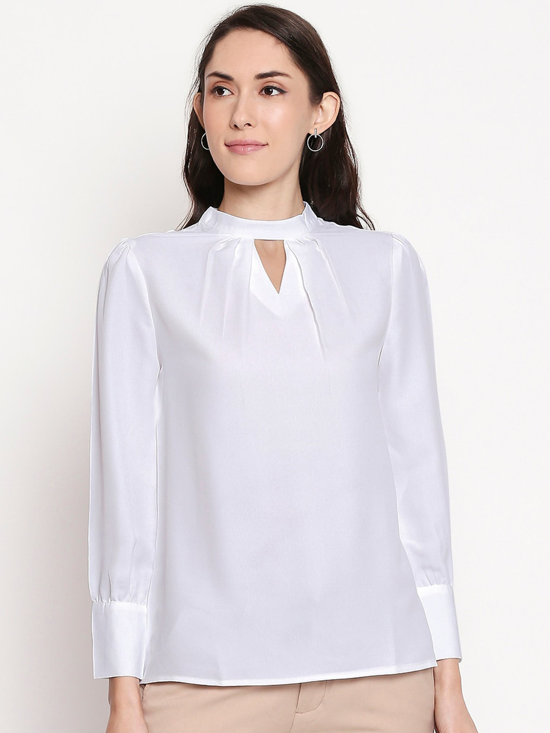 

Annabelle by Pantaloons White Solid Keyhole Neck Cuffed Sleeve Regular Top