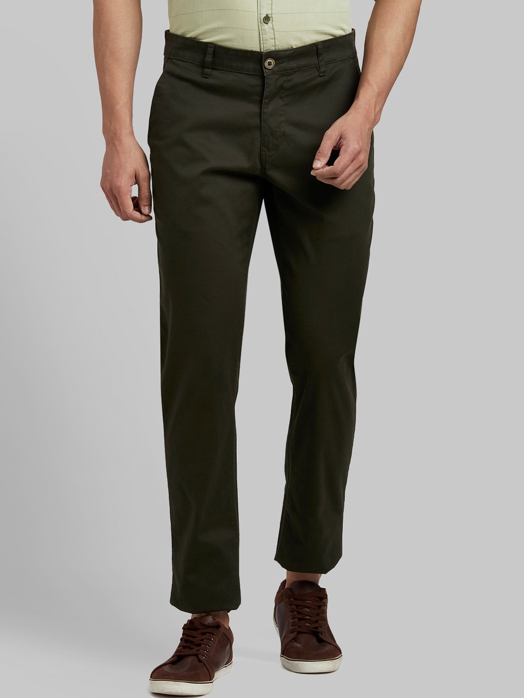 

Parx Men Green Tapered Fit Solid Regular Trousers