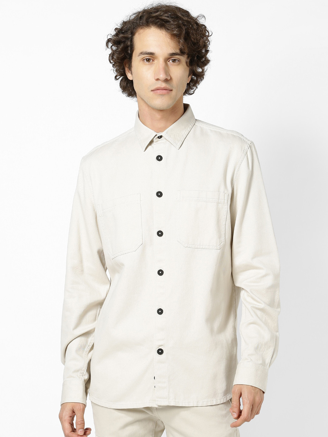 

Celio Men Off-White Regular Fit Solid Cotton Casual Shirt