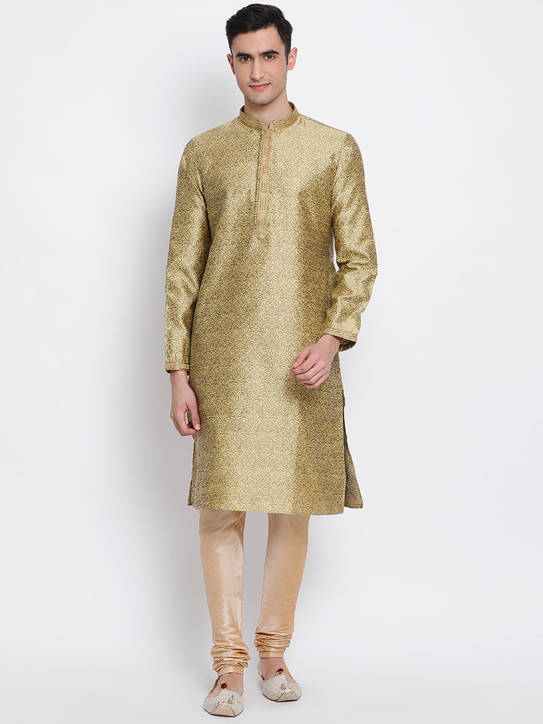 

Sanwara Men Gold-Toned & Cream-Coloured Woven Design Kurta with Churidar
