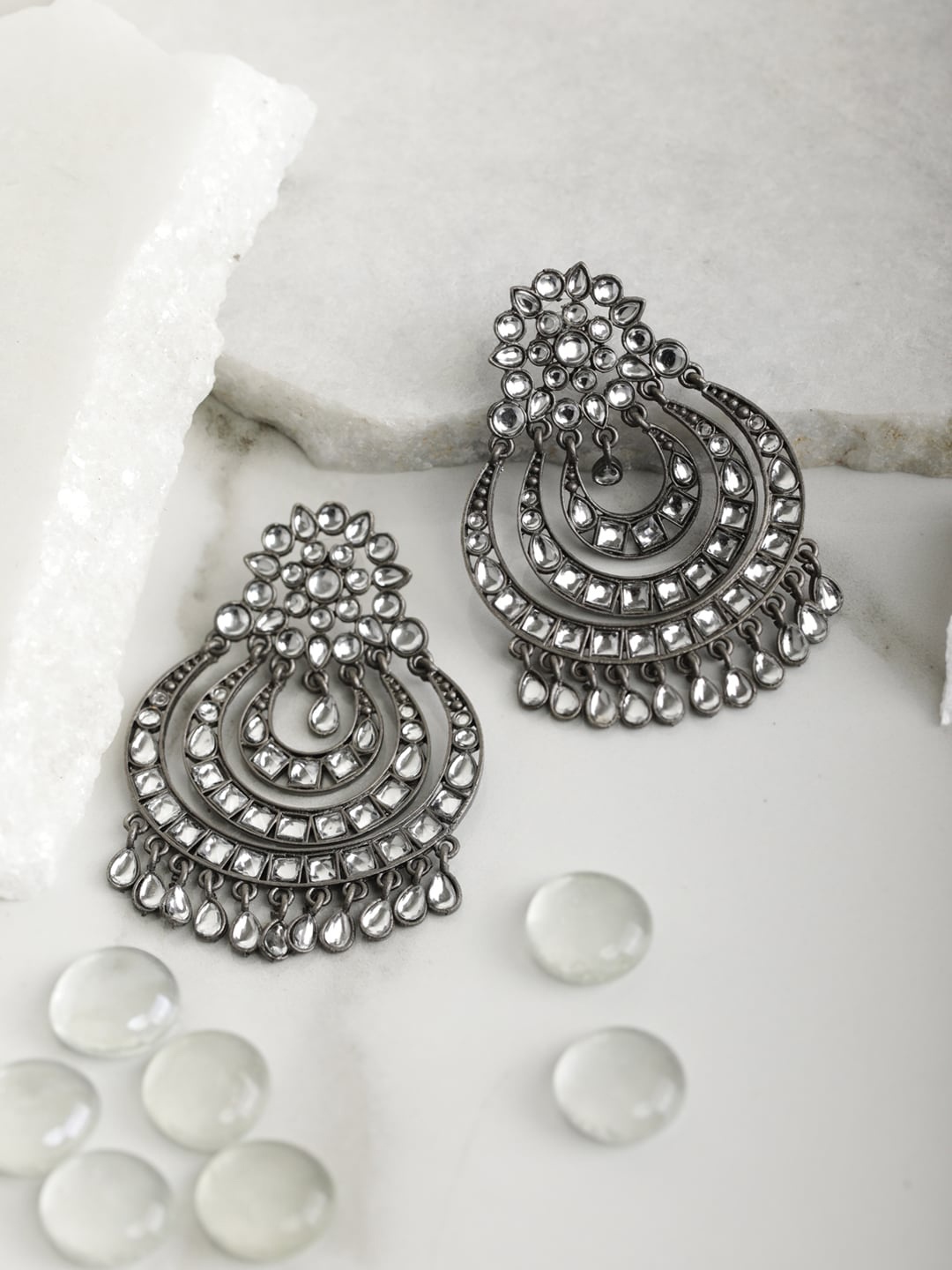 

Priyaasi Black Contemporary Chandbalis